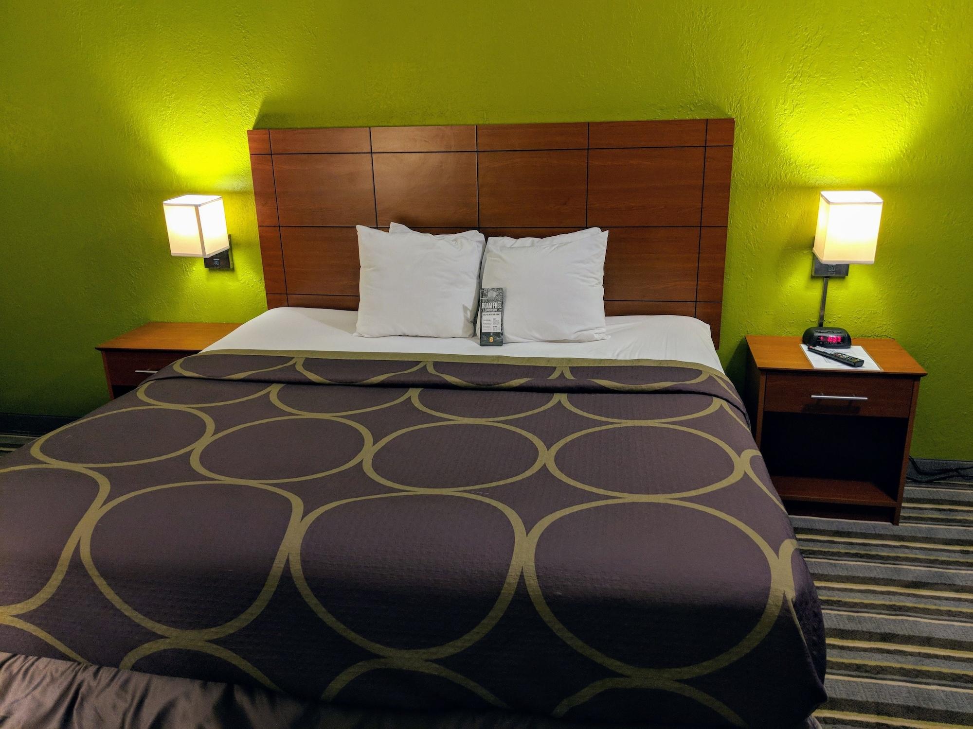Super 8 By Wyndham Lake City Luaran gambar